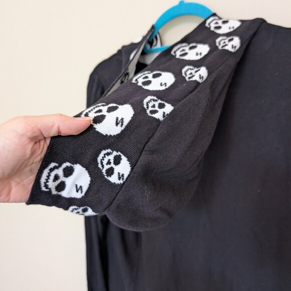 Hot Topic black & white skulls open front high low hooded cardigan L - Picture 4 of 12